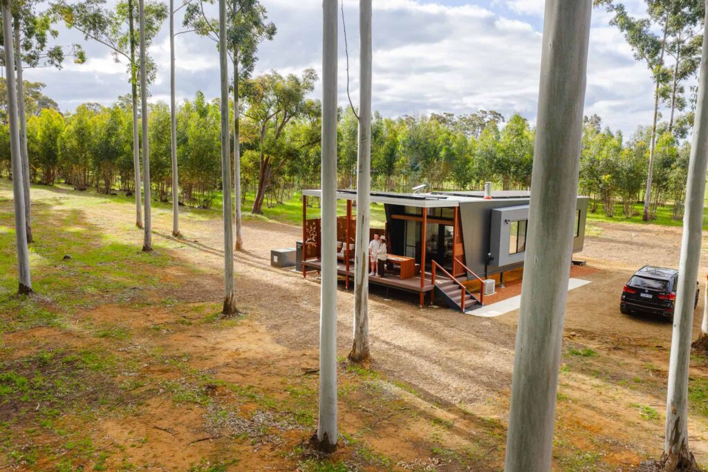 tree-chalets-chalet-grandis-romantic-retreat-busselton-rosegum-plantation